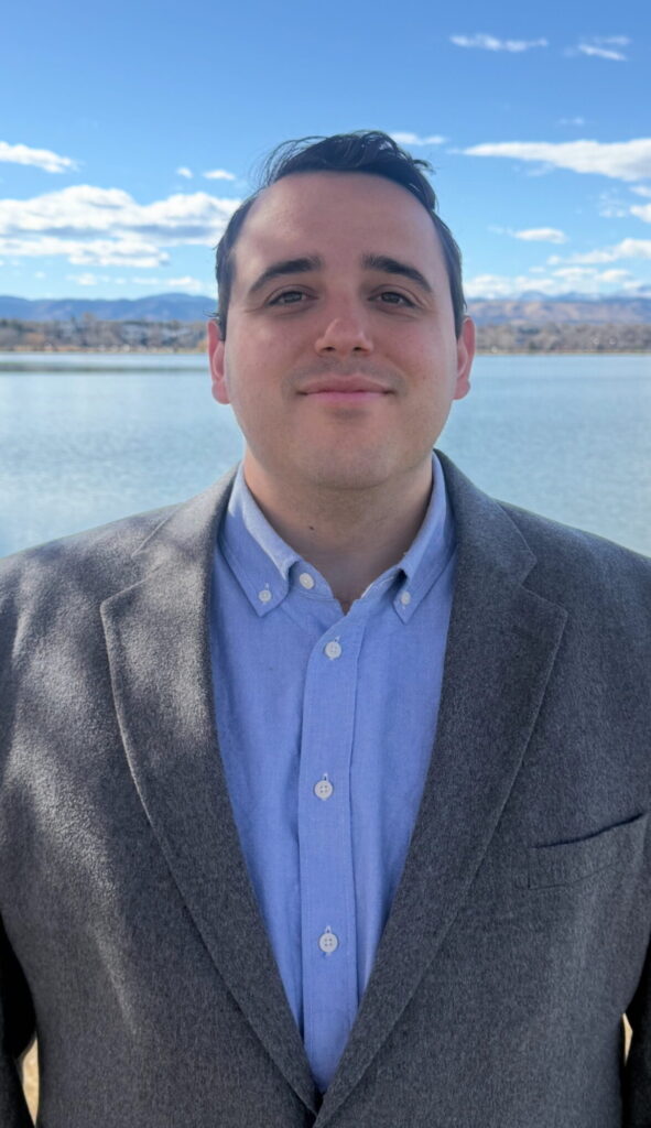 Adaxa Home Broker, Bobby McGill