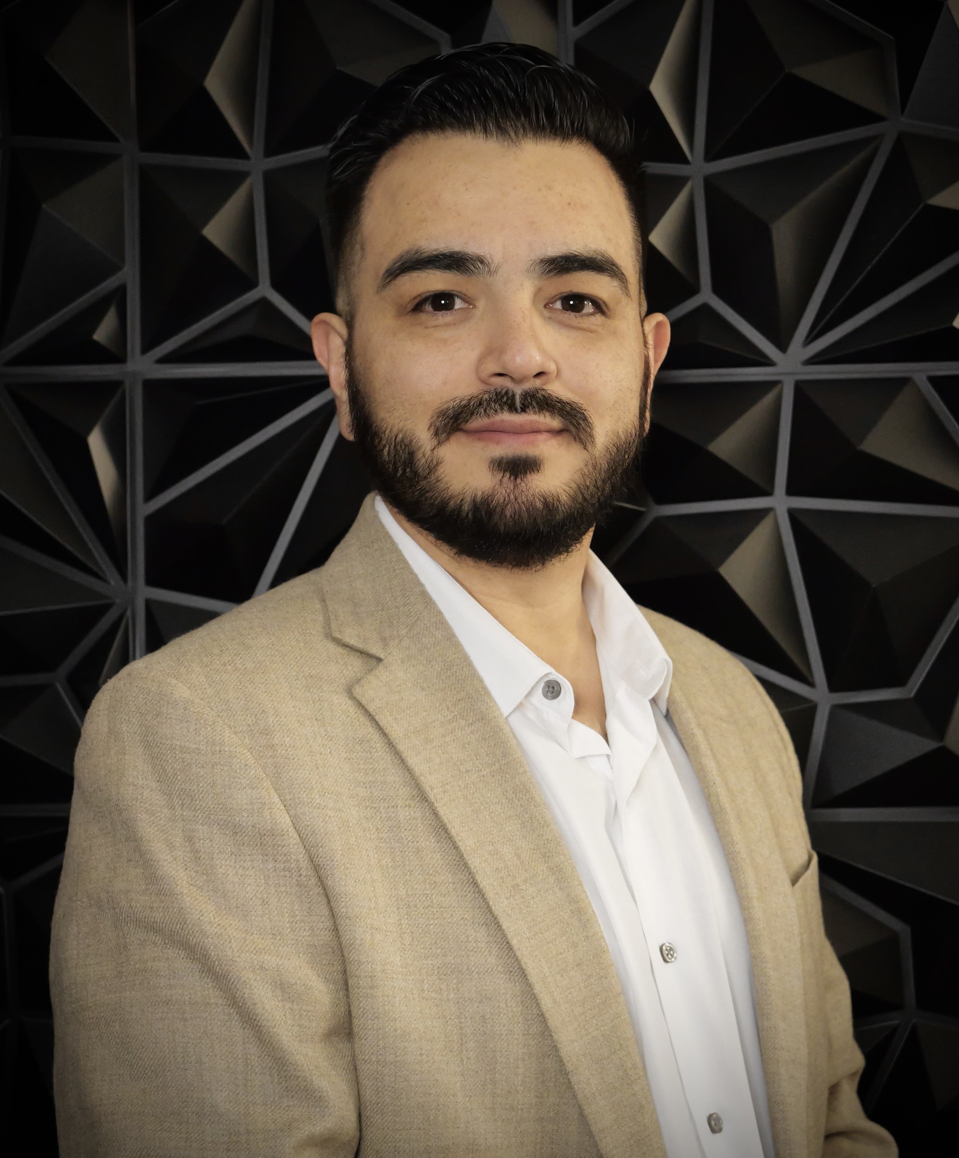 Adaxa Broker, Martin Cabanillas